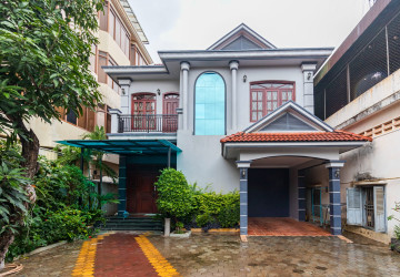 4 Bedroom House For Rent - Svay Dangkum, Siem Reap thumbnail