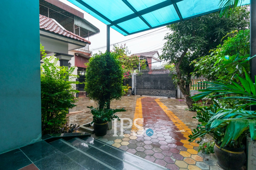 4 Bedroom House For Rent - Svay Dangkum, Siem Reap