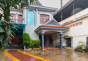 4 Bedroom House For Rent - Svay Dangkum, Siem Reap thumbnail
