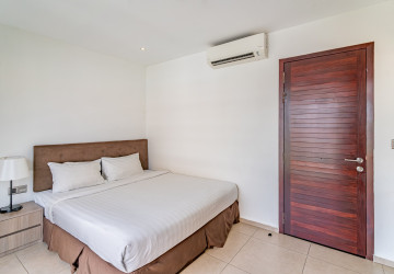 1 Bedroom Serviced Apartment For Rent - BKK 2, Phnom Penh thumbnail
