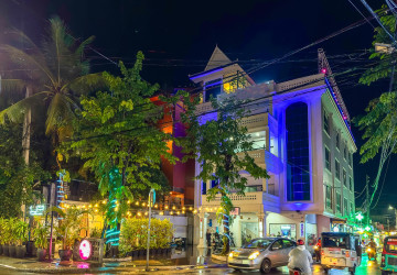 23 Bedroom Hotel For Rent - Svay Dangkum, Siem Reap thumbnail
