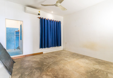 Renovated 3 Bedroom Duplex Apartment For Sale - 7 Makara, Phnom Penh thumbnail