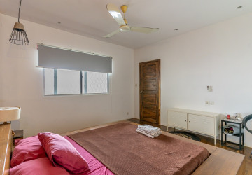 Renovated 3 Bedroom Duplex Apartment For Sale - 7 Makara, Phnom Penh thumbnail