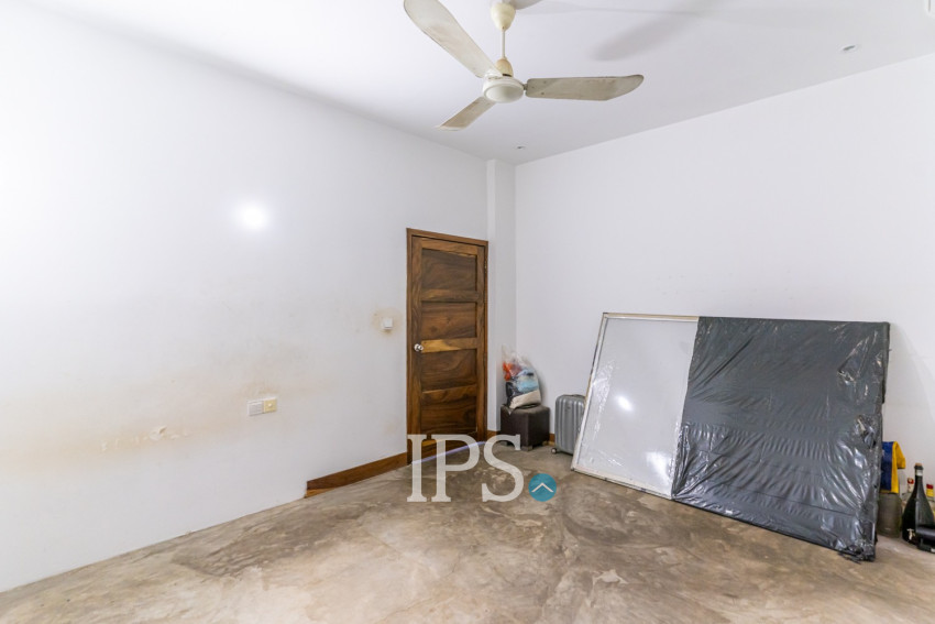 Renovated 3 Bedroom Duplex Apartment For Sale - 7 Makara, Phnom Penh