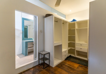 Renovated 3 Bedroom Duplex Apartment For Sale - 7 Makara, Phnom Penh thumbnail