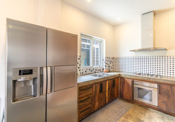 Renovated 3 Bedroom Duplex Apartment For Sale - 7 Makara, Phnom Penh thumbnail