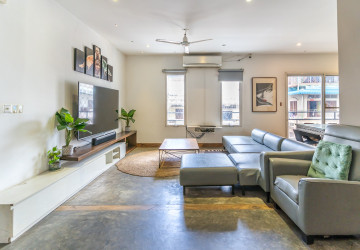 Renovated 3 Bedroom Duplex Apartment For Sale - 7 Makara, Phnom Penh thumbnail