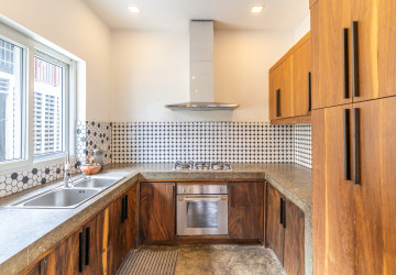 Renovated 3 Bedroom Duplex Apartment For Sale - 7 Makara, Phnom Penh thumbnail