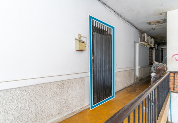Renovated 3 Bedroom Duplex Apartment For Sale - 7 Makara, Phnom Penh thumbnail