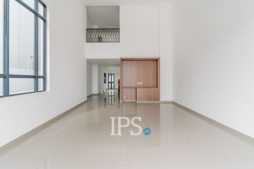 4 Bedroom Corner Shophouse For Rent - Borey Chip Mong 271, Khan Meanchey, Phnom Penh