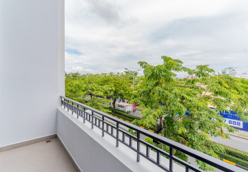 4 Bedroom Corner Shophouse For Rent - Borey Chip Mong 271, Khan Meanchey, Phnom Penh thumbnail