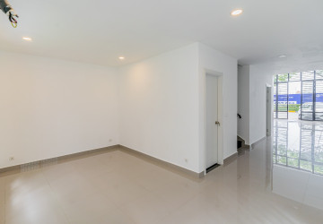 4 Bedroom Corner Shophouse For Rent - Borey Chip Mong 271, Khan Meanchey, Phnom Penh thumbnail