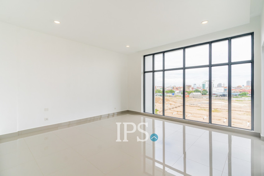 4 Bedroom Corner Shophouse For Rent - Borey Chip Mong 271, Khan Meanchey, Phnom Penh