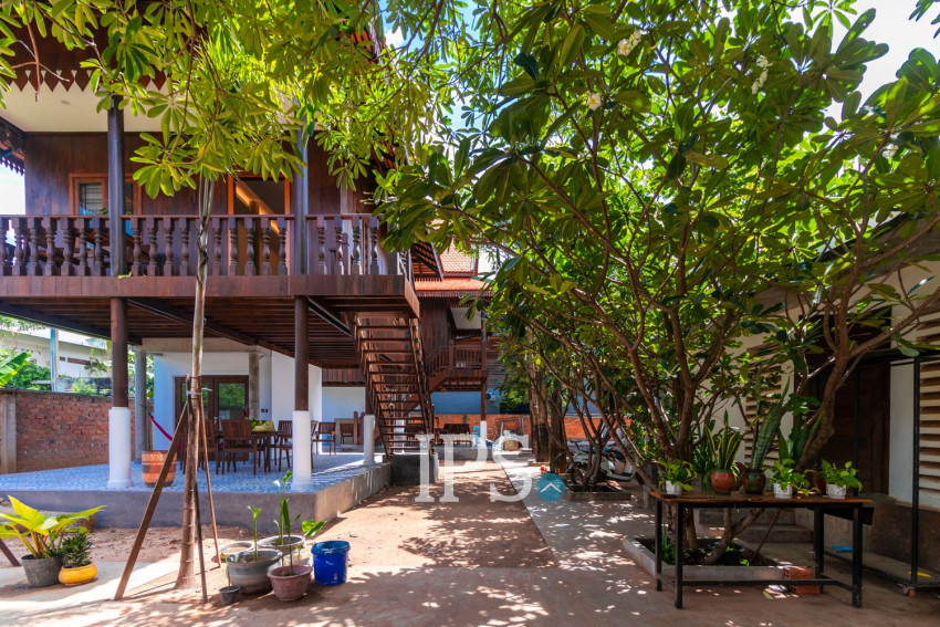 1 Bedroom Wooden House For Rent - Sala Kamreuk, Siem Reap