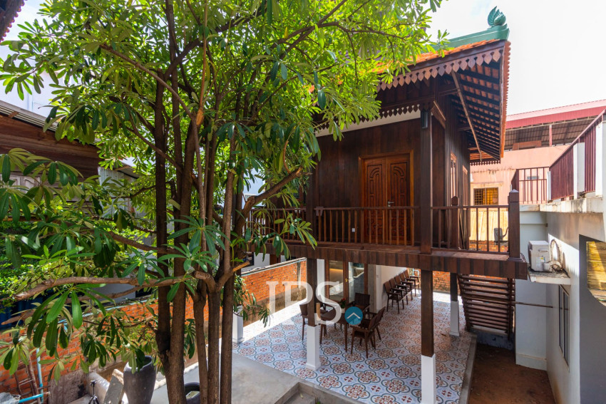 1 Bedroom Wooden House For Rent - Sala Kamreuk, Siem Reap