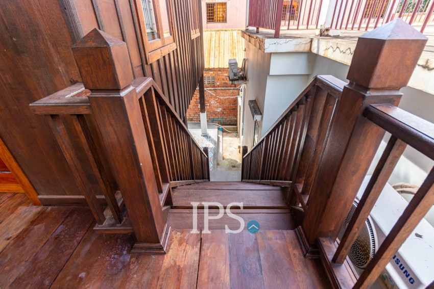 1 Bedroom Wooden House For Rent - Sala Kamreuk, Siem Reap