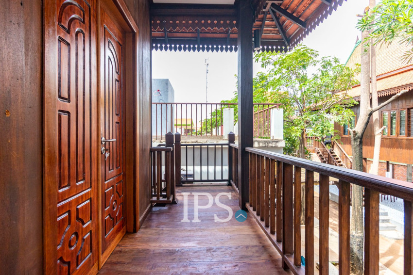 1 Bedroom Wooden House For Rent - Sala Kamreuk, Siem Reap