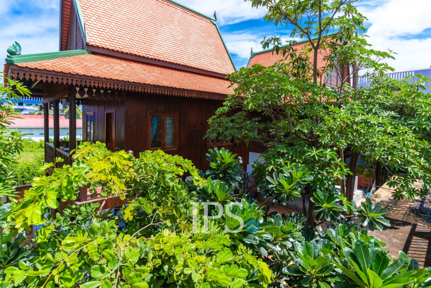 1 Bedroom Wooden House For Rent - Sala Kamreuk, Siem Reap