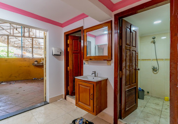 4 Storey Double Shophouse For Rent - Boeung Kak 1, Phnom Penh thumbnail