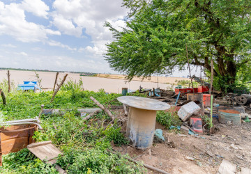 3,068 Sqm Prime Riverfront Land For Sale - Lvea Aem, Kandal Province thumbnail