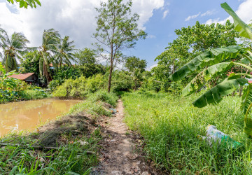 3,068 Sqm Prime Riverfront Land For Sale - Lvea Aem, Kandal Province thumbnail