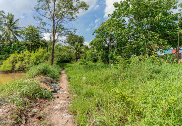 3,068 Sqm Prime Riverfront Land For Sale - Lvea Aem, Kandal Province thumbnail