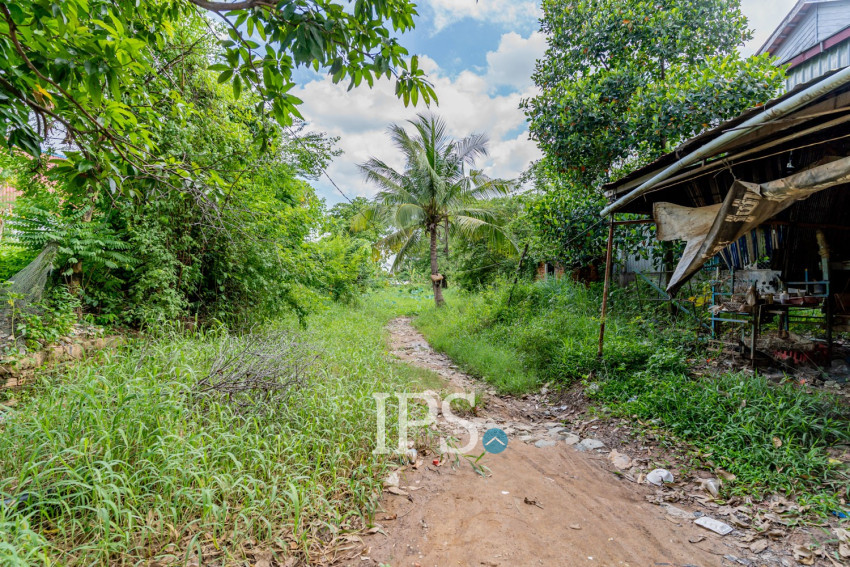 3,068 Sqm Prime Riverfront Land For Sale - Lvea Aem, Kandal Province
