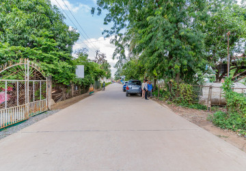 3,068 Sqm Prime Riverfront Land For Sale - Lvea Aem, Kandal Province thumbnail