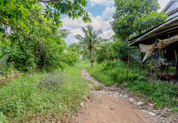 3,068 Sqm Prime Riverfront Land For Sale - Lvea Aem, Kandal Province thumbnail