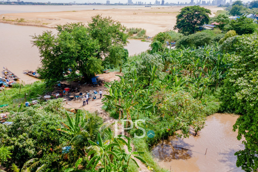 3,068 Sqm Prime Riverfront Land For Sale - Lvea Aem, Kandal Province