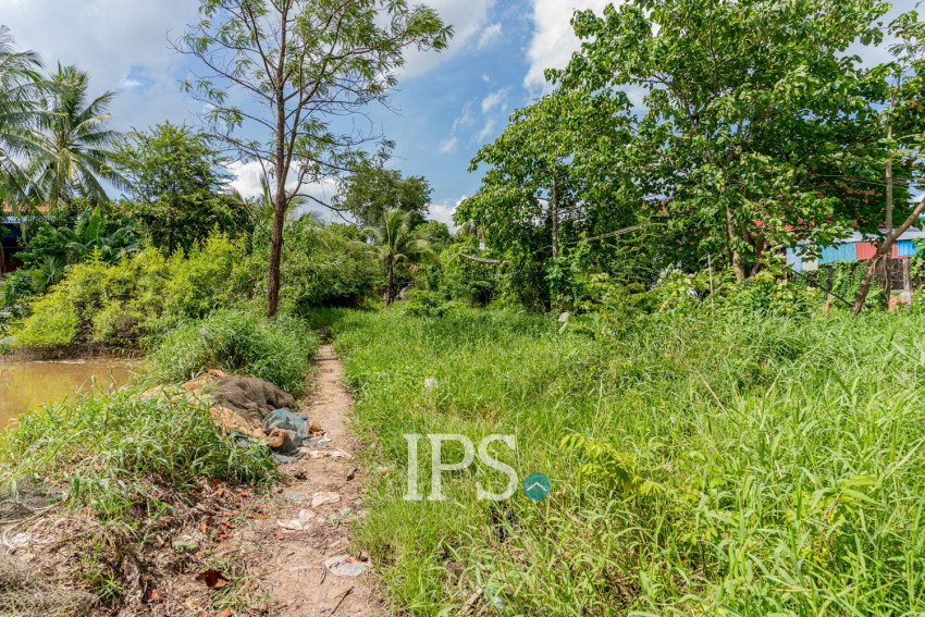 3,068 Sqm Prime Riverfront Land For Sale - Lvea Aem, Kandal Province