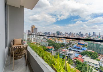1 Bedroom Serviced Apartment For Rent - Tonle Bassac, Phnom Penh thumbnail