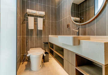 1 Bedroom Serviced Apartment For Rent - Tonle Bassac, Phnom Penh thumbnail