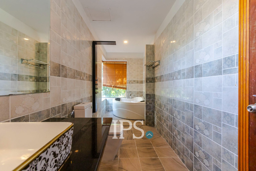 4 Bedroom Duplex Apartment For Rent - Svay Dangkum, Siem Reap