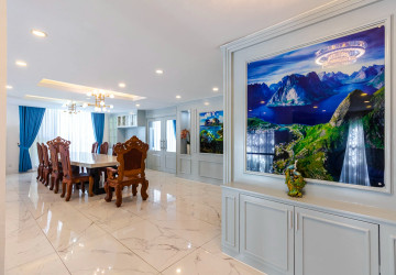 4 Bedroom Duplex Apartment For Rent - Svay Dangkum, Siem Reap thumbnail