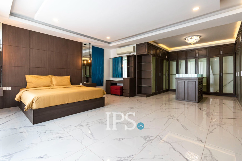 4 Bedroom Duplex Apartment For Rent - Svay Dangkum, Siem Reap