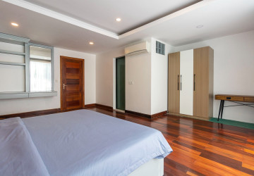 4 Bedroom Duplex Apartment For Rent - Svay Dangkum, Siem Reap thumbnail