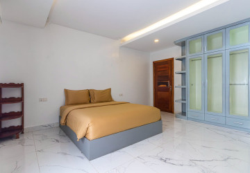 4 Bedroom Duplex Apartment For Rent - Svay Dangkum, Siem Reap thumbnail