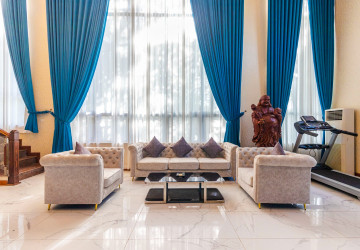 4 Bedroom Duplex Apartment For Rent - Svay Dangkum, Siem Reap thumbnail