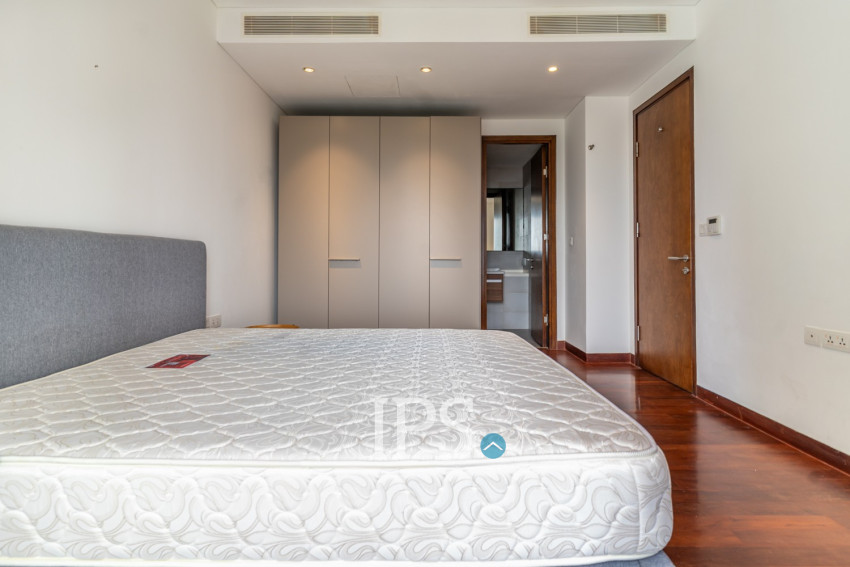 3 Bedroom Condo For Rent - Embassy Central, BKK1, Phnom Penh