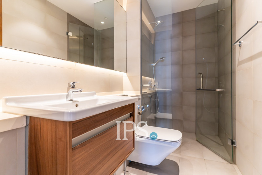 3 Bedroom Condo For Rent - Embassy Central, BKK1, Phnom Penh