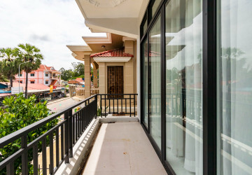 1 Bedroom Apartment For Rent - Slor Kram, Siem Reap thumbnail