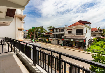 1 Bedroom Apartment For Rent - Slor Kram, Siem Reap thumbnail