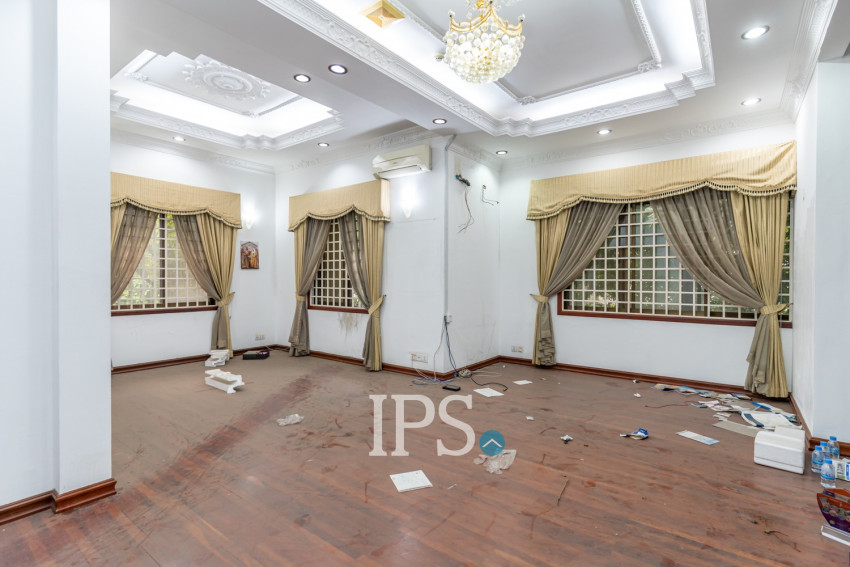 8 Bedroom Villa For Rent - Tonle Bassac, Phnom Penh