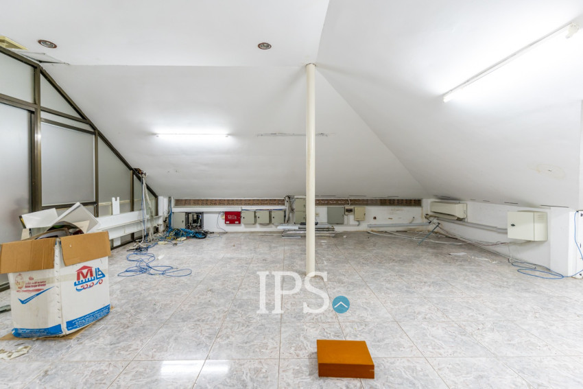 8 Bedroom Villa For Rent - Tonle Bassac, Phnom Penh