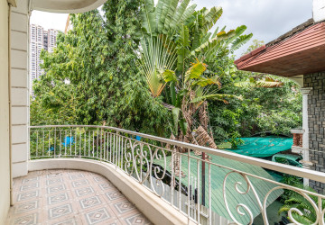 8 Bedroom Villa For Rent - Tonle Bassac, Phnom Penh thumbnail