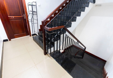 3 Bedroom Flat For Rent -Svay Dangkum, Siem Reap thumbnail