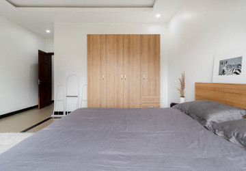 3 Bedroom Flat For Rent -Svay Dangkum, Siem Reap thumbnail