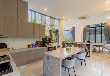 5 Bedroom Villa For Rent - Russey Keo, Phnom Penh thumbnail