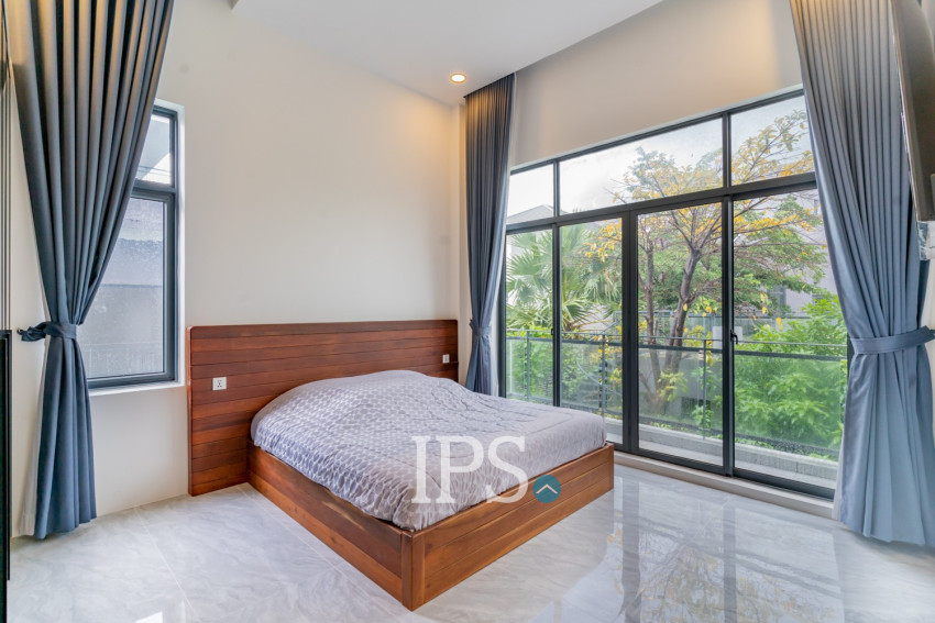 5 Bedroom Villa For Rent - Russey Keo, Phnom Penh